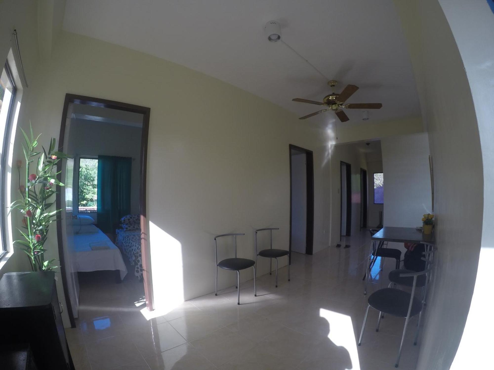 Full Moon Hostel Coron Exterior foto
